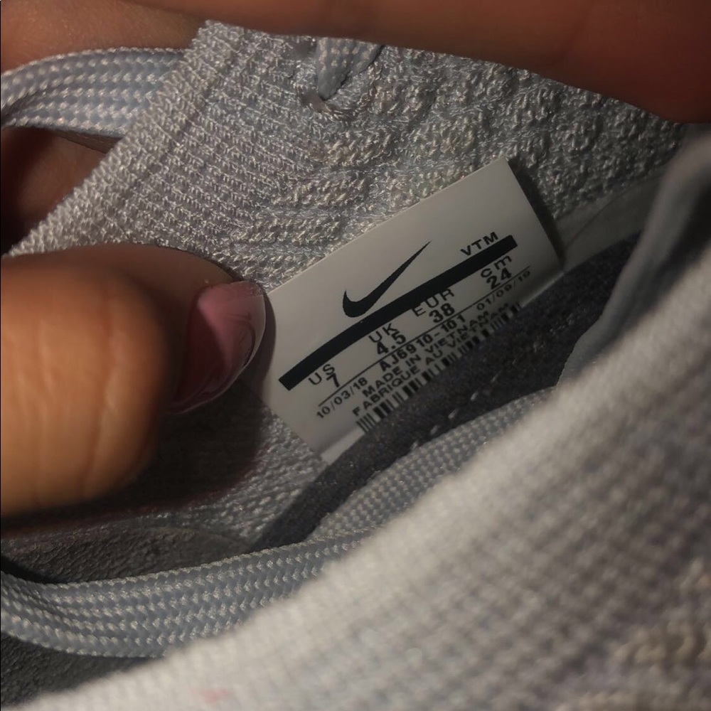 Nike Air VaporMax Flyknit 3 Reflective White - Picture 4 of 5